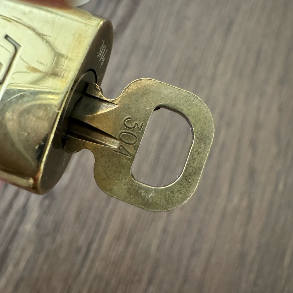 Louis Vuitton Brass Lock with 1 Key - Picture 4 of 6